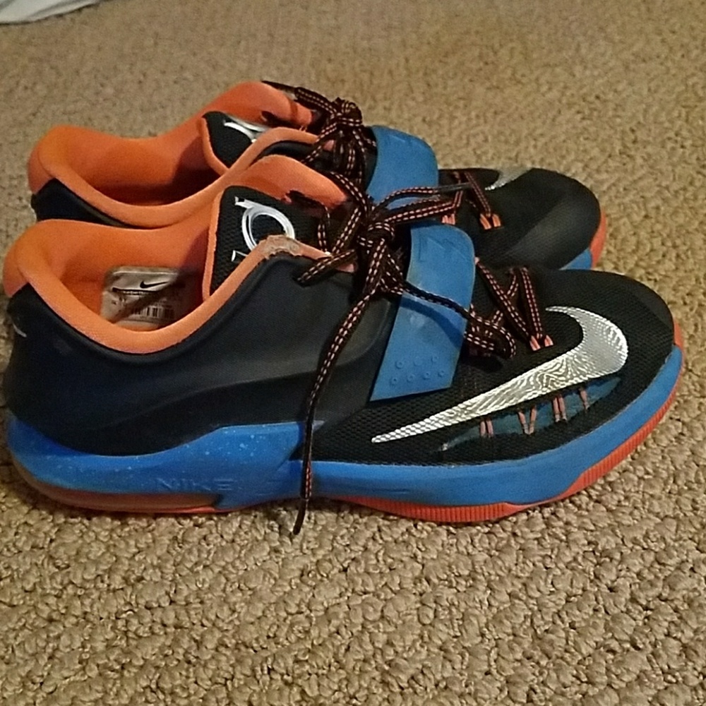 Nike KD Shoes - Size 6